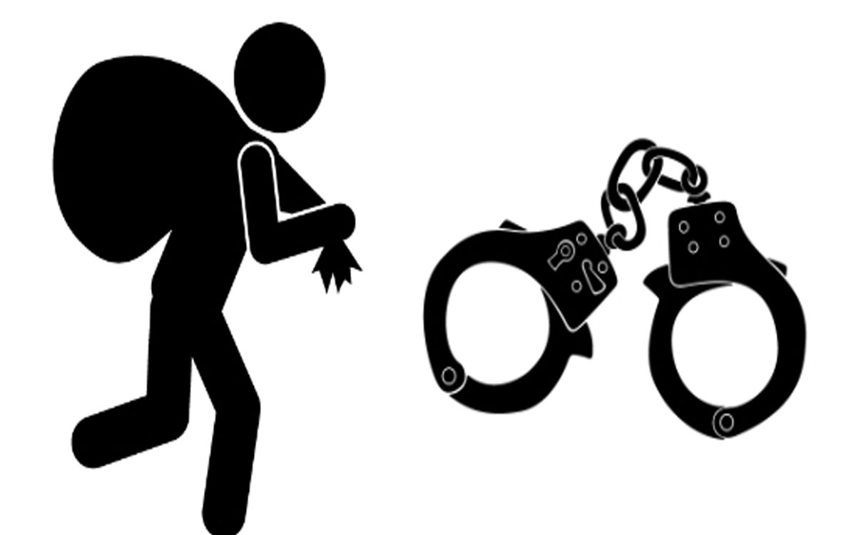 దొంగిలించిన సొత్తులో కొంత తిరిగిచ్చిన దొంగలు