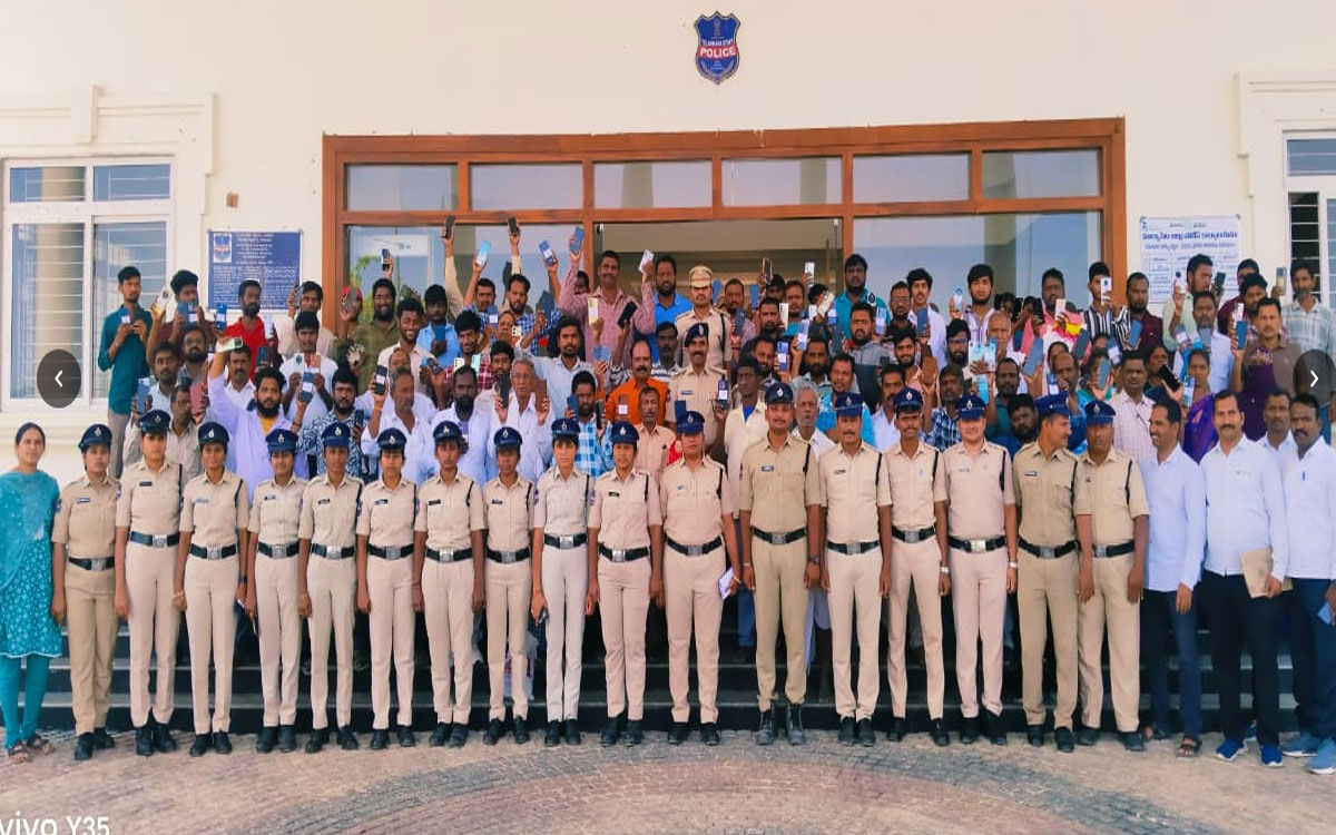 రూ.22 లక్షల విలువైన 107 మొబైల్ ఫోన్లు రికవరీ