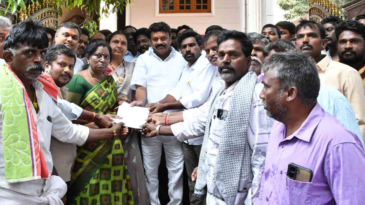 Hyderabad | దాసారం బస్తీ వాసులకు అండగా ఉంటా : మాజీ మంత్రి తలసాని