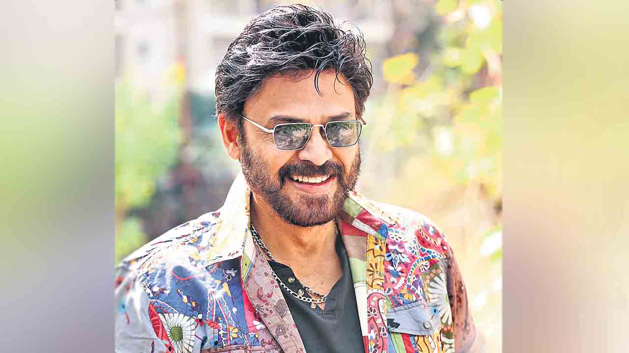 ఆదర్శకుటుంబం కోసం భారీ ఇల్లు?