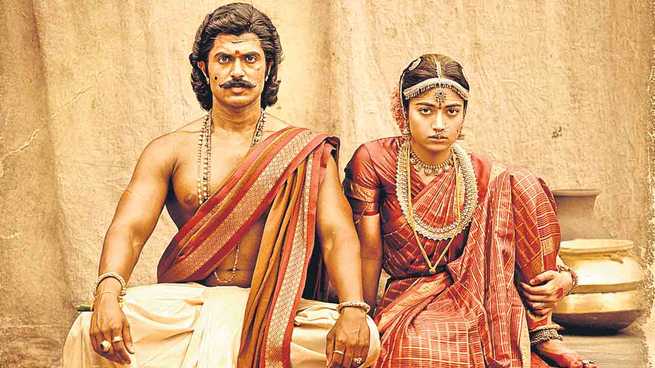 ఏందయ్య సామీ.. ఇట్ల కాస్తాందీ వెన్నెల