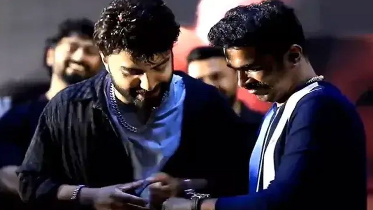 Vishwak Sen | గ్రాండ్‌గా ‘కల్ట్’ టీజర్ లాంచ్ .. రవి బస్రూర్‌కు రోలెక్స్ బహుమతి ఇచ్చిన విశ్వక్ సేన్