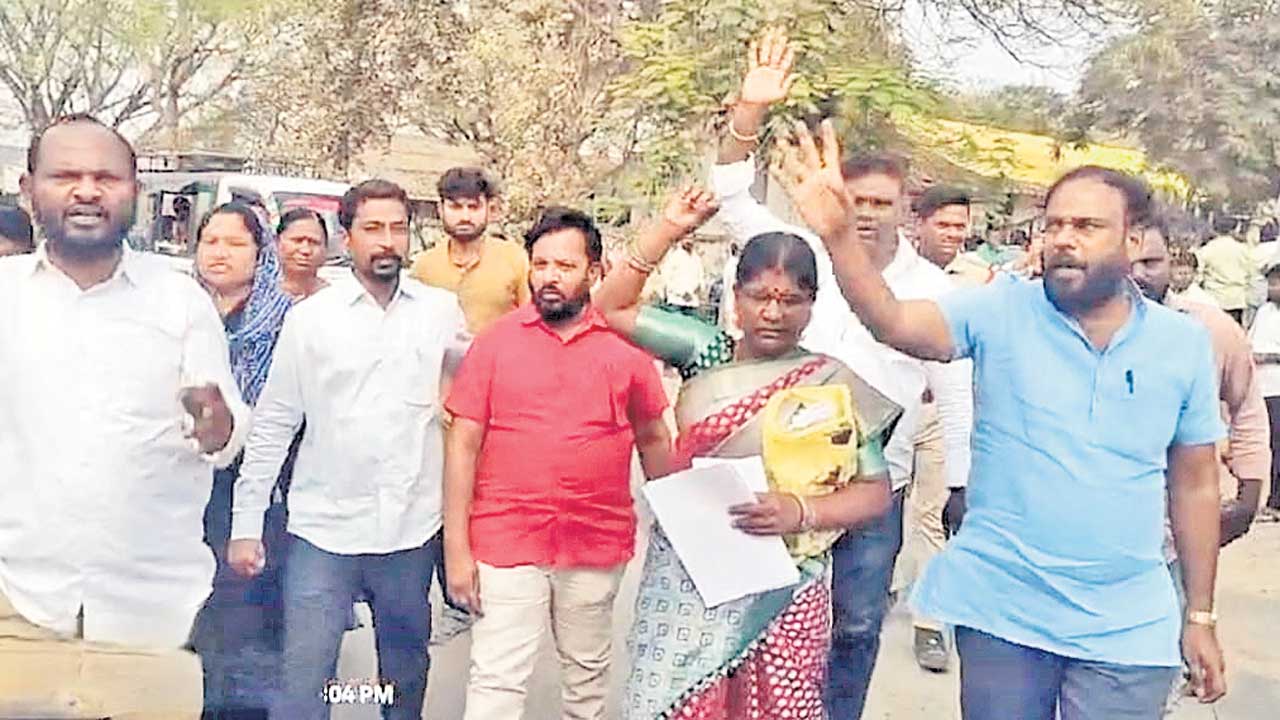 కాంగ్రెస్‌ నమ్మించి గొంతు కోసింది