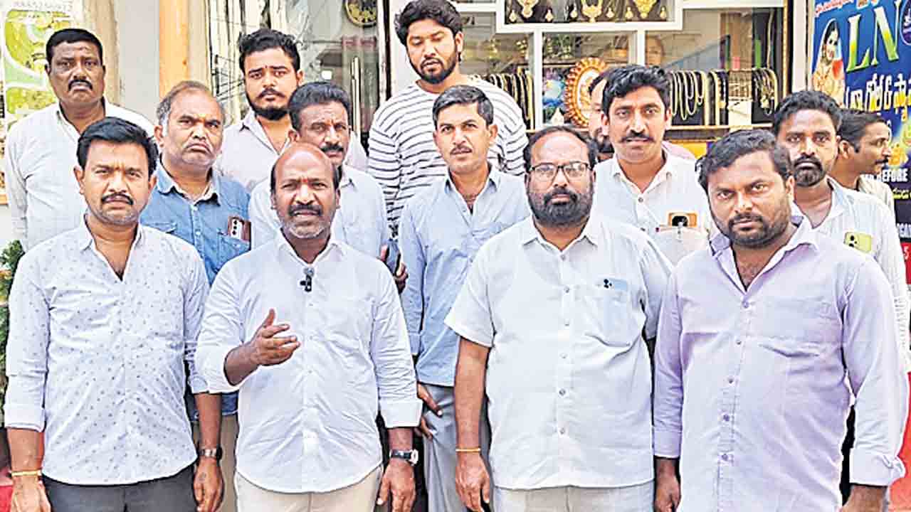 చిల్లర మాటలు బంద్‌చేయ్‌.. ఎమ్మెల్యే వీరేశానికి మాజీ ఎమ్మెల్యే చిరుమర్తి లింగయ్య వార్నింగ్‌