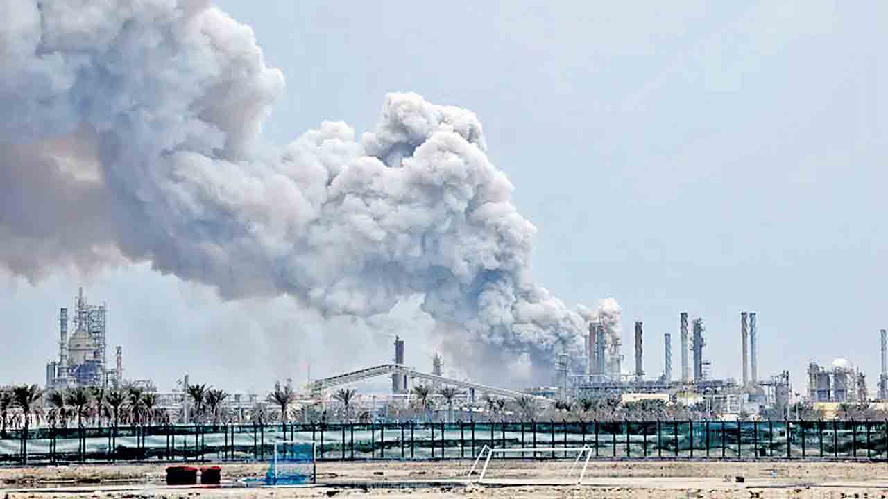 ఆగని దాడులు.. ఇరాన్‌ మౌలిక సదుపాయాలపై విరుచుకుపడ్డ ఇజ్రాయెల్‌