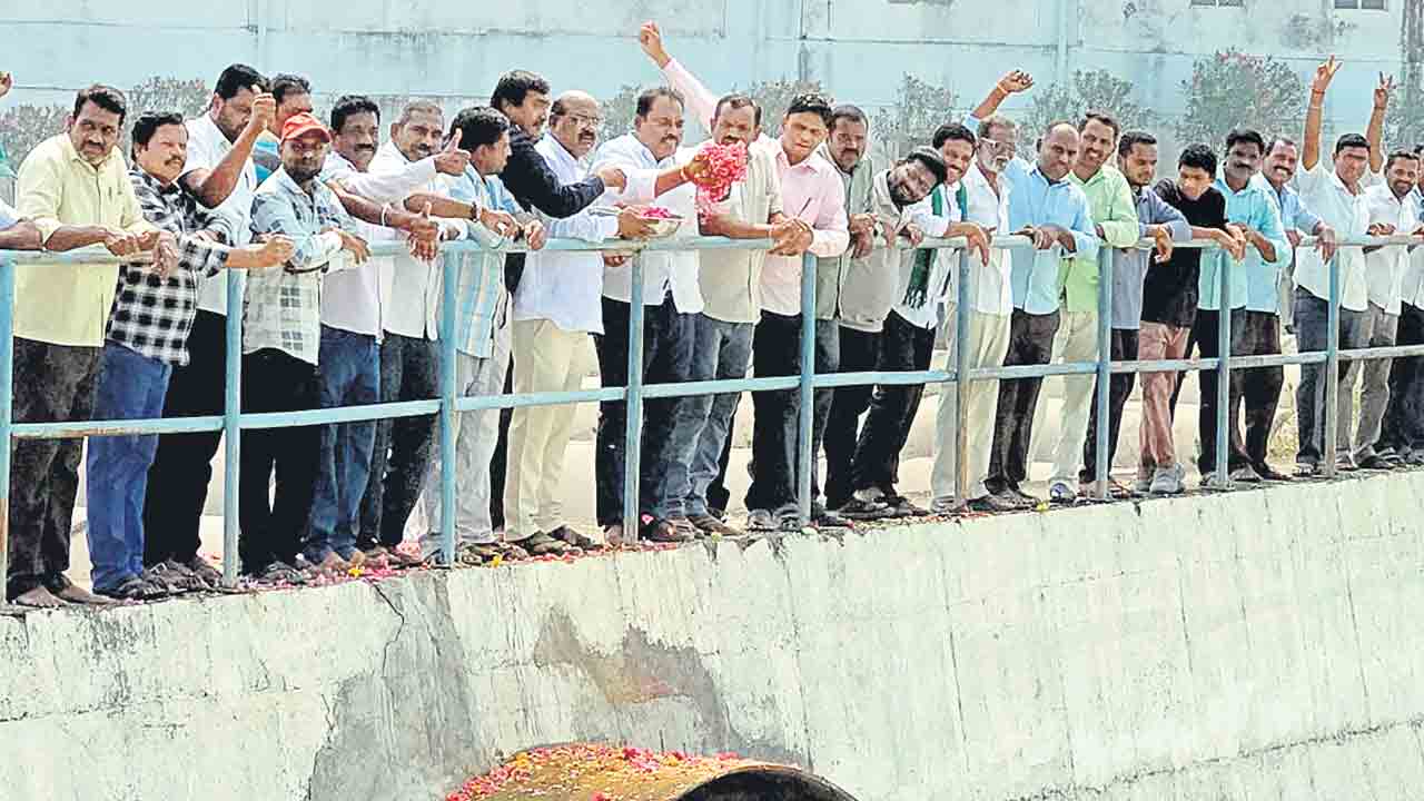 కాంగ్రెస్‌ నేతలు కబోదులు.. చొప్పదండి మాజీ ఎమ్మెల్యే సుంకె రవిశంకర్‌
