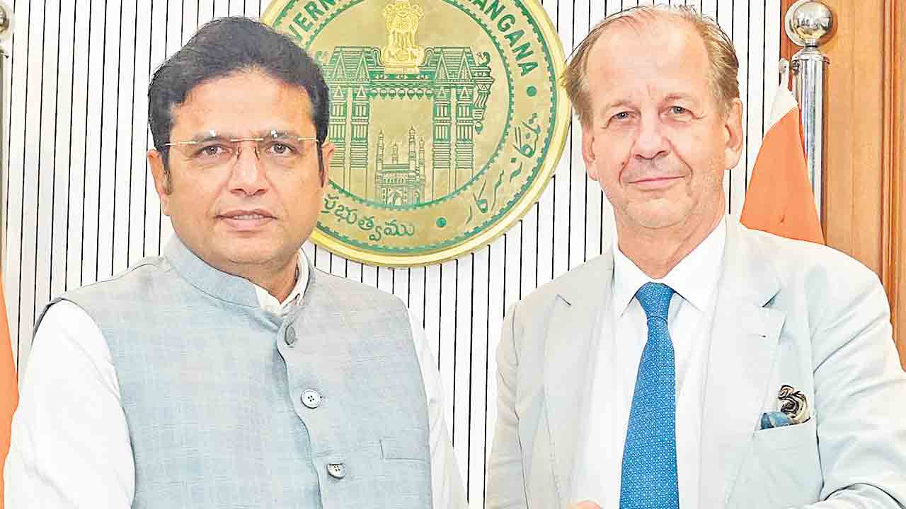 ఆవిష్కరణల అడ్డా హైదరాబాద్‌.. రాష్ట్ర ఐటీ, పరిశ్రమల శాఖల మంత్రి దుద్దిళ్ల శ్రీధర్‌ బాబు