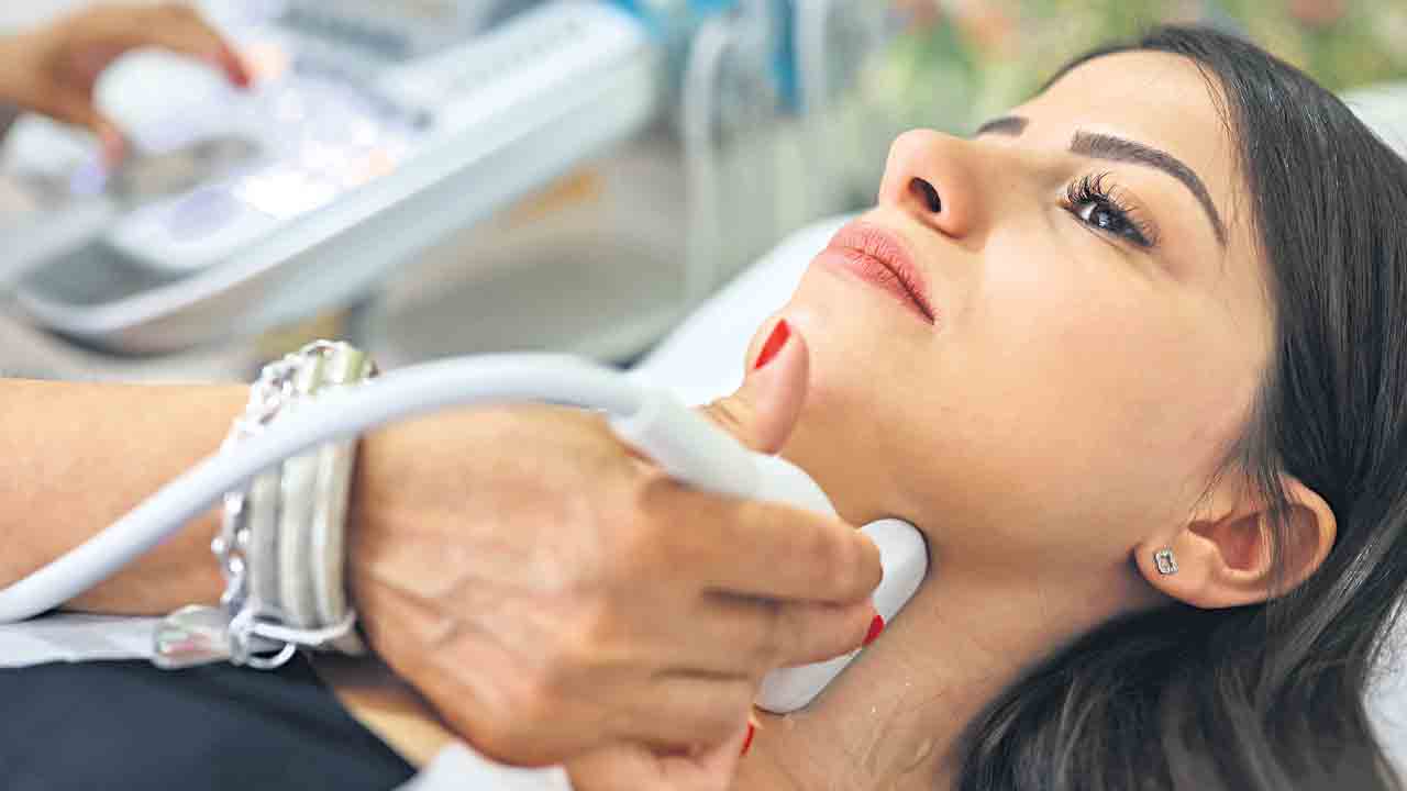 థైరాయిడ్ చిక్కులకు.. రోబోటిక్‌ పరిష్కరం