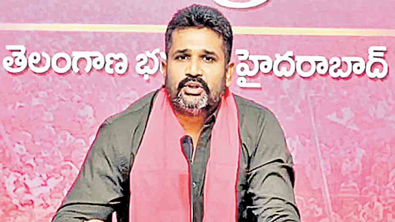 అంగన్‌వాడీలకు ఫోన్‌ల కొనుగోలులో భారీ స్కామ్‌