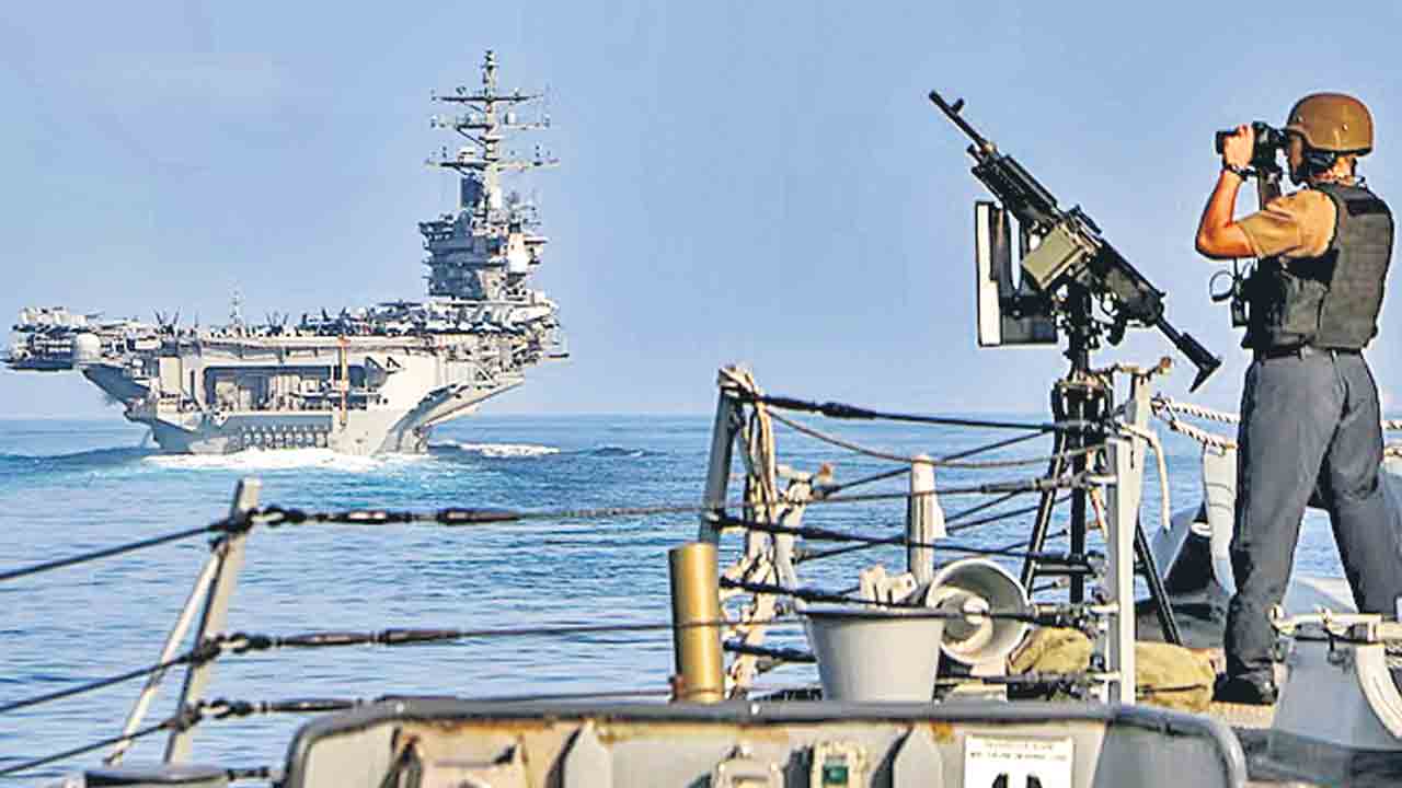 హొర్ముజ్‌ దాటే నౌకలకు టోల్‌ ఫీజు.. ఇరాన్‌ పార్లమెంట్‌లో బిల్లు