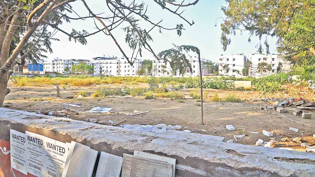 Warangal | వరంగల్‌లో 100 కోట్ల భూమి వేలం.. కాంగ్రెస్ ఎమ్మెల్యే బంధువుకే ఫిక్స్?