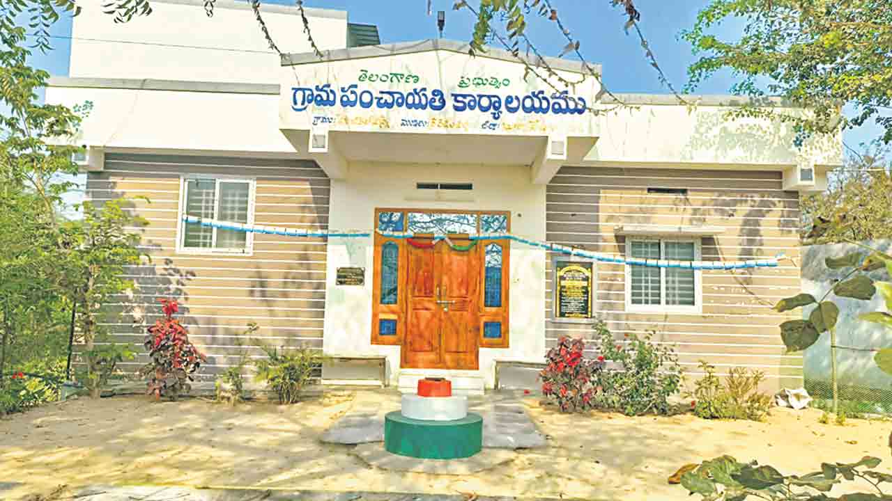 పంచాయతీలకు.. సీఎం నిధులు వచ్చేనా?