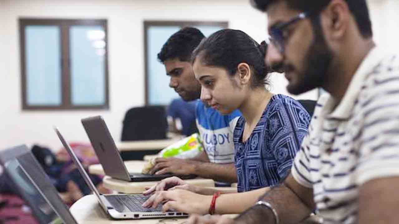 ఎప్‌సెట్‌కు దరఖాస్తుల జోరు.. 2 లక్షలు దాటిన అప్లికేషన్లు