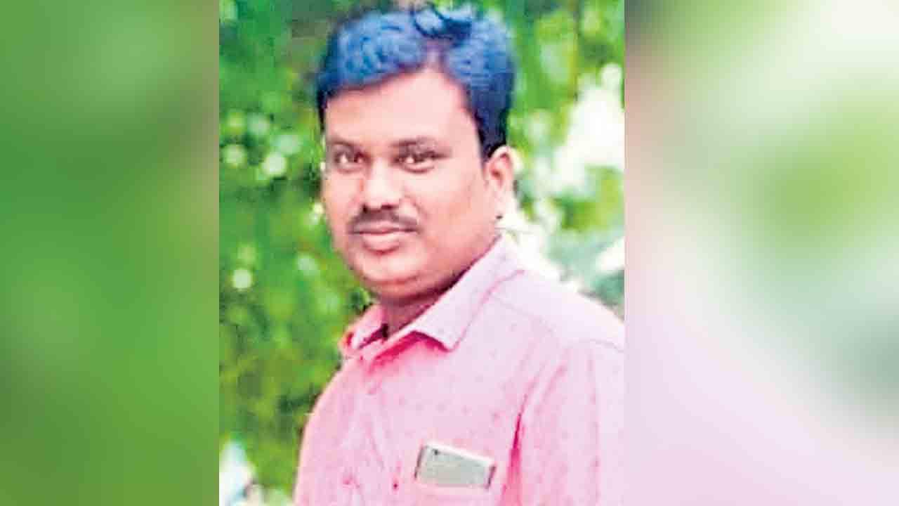 సిరిసిల్లలో మరో నేతన్న బలవన్మరణం