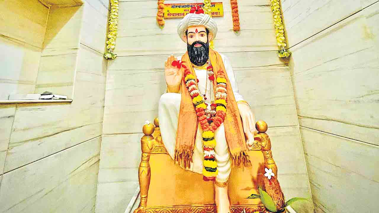 మా నగరంలో.. మా గుడి!