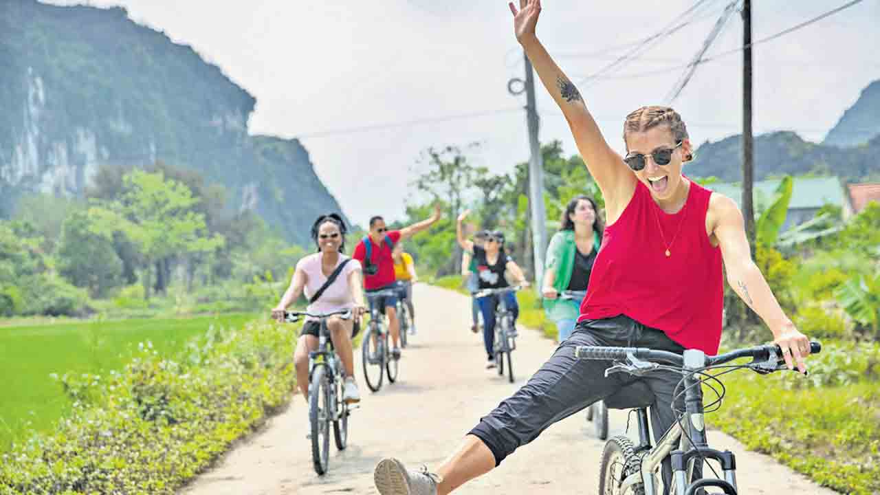 ఆగుతూ.. ఆస్వాదిస్తూ