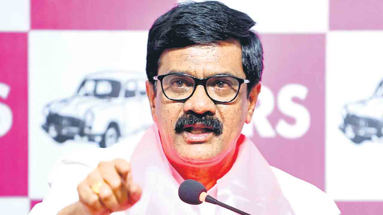 సభా నాయకుడు కాదు.. ముఠా నాయకుడు.. బెదిరింపులకు రేవంత్‌ బ్రాండ్‌ అంబాసిడర్‌