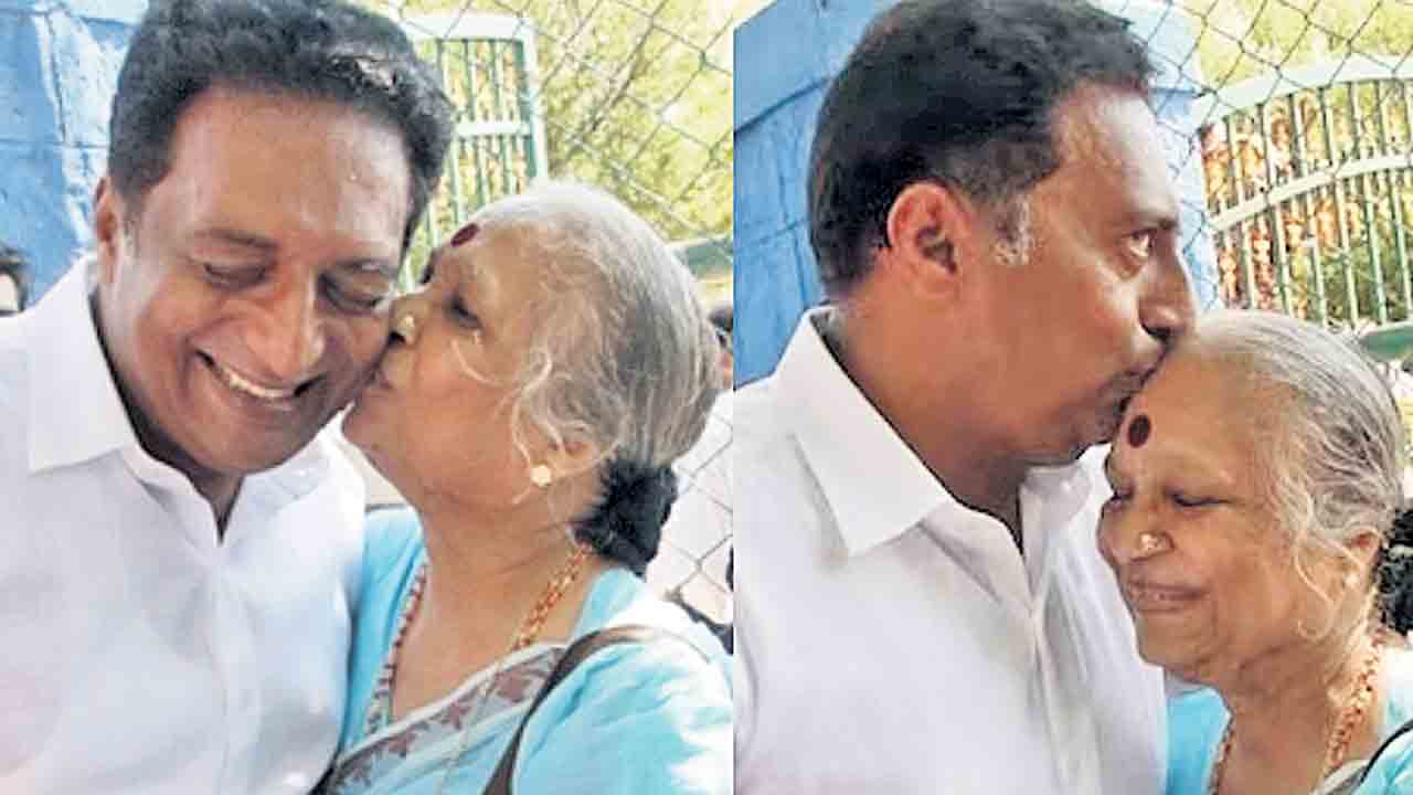 ప్రకాష్‌రాజ్‌కు మాతృవియోగం