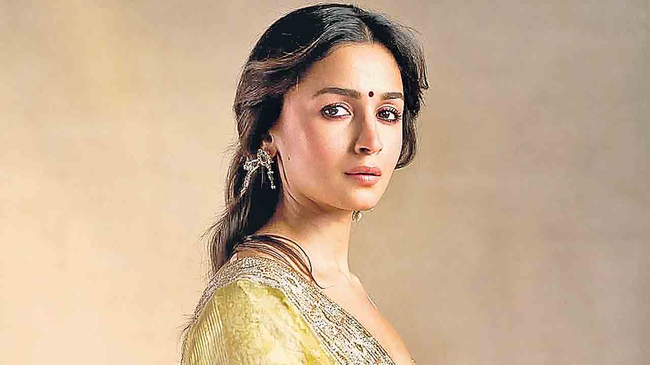 సాంఘిక మాధ్యమాలకు సెలవు