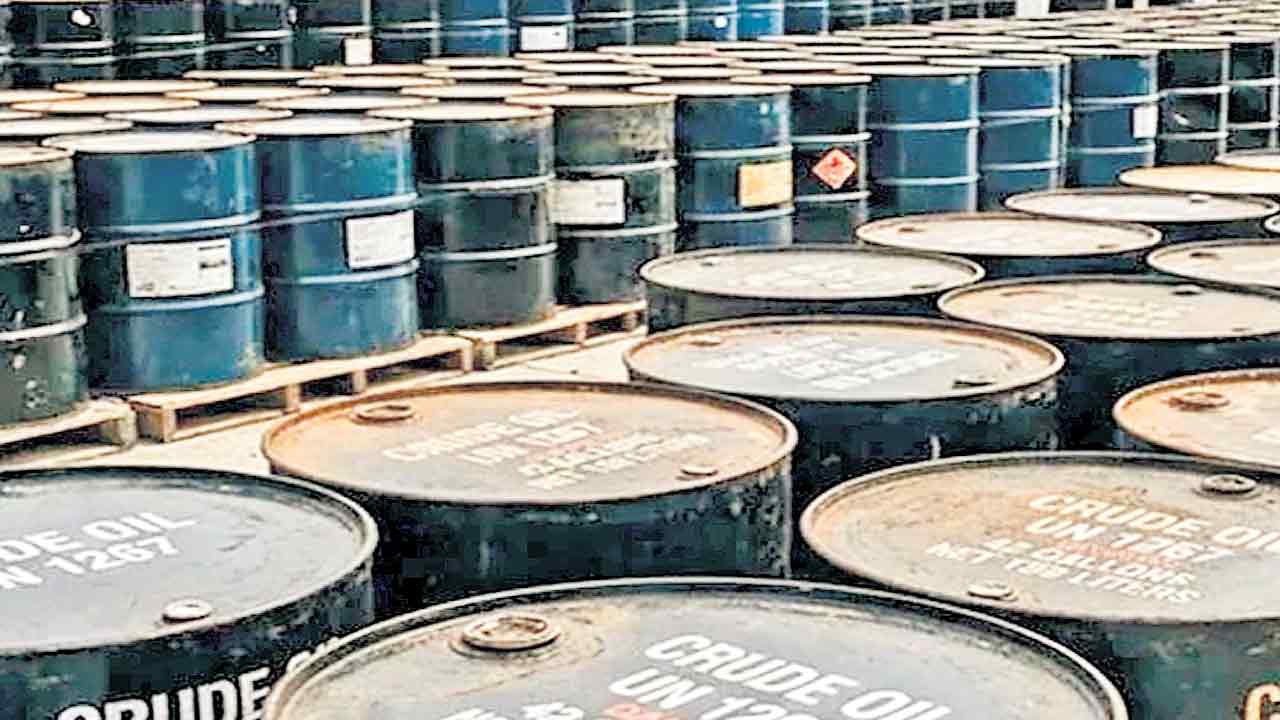 దేశంలో 9.5 రోజులకు సరిపడా వ్యూహాత్మక చమురు నిల్వలు!