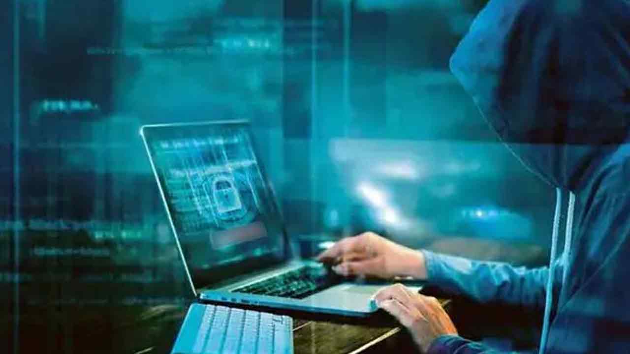 రిటైర్డ్‌ జడ్జి డిజిటల్‌ అరెస్ట్‌!