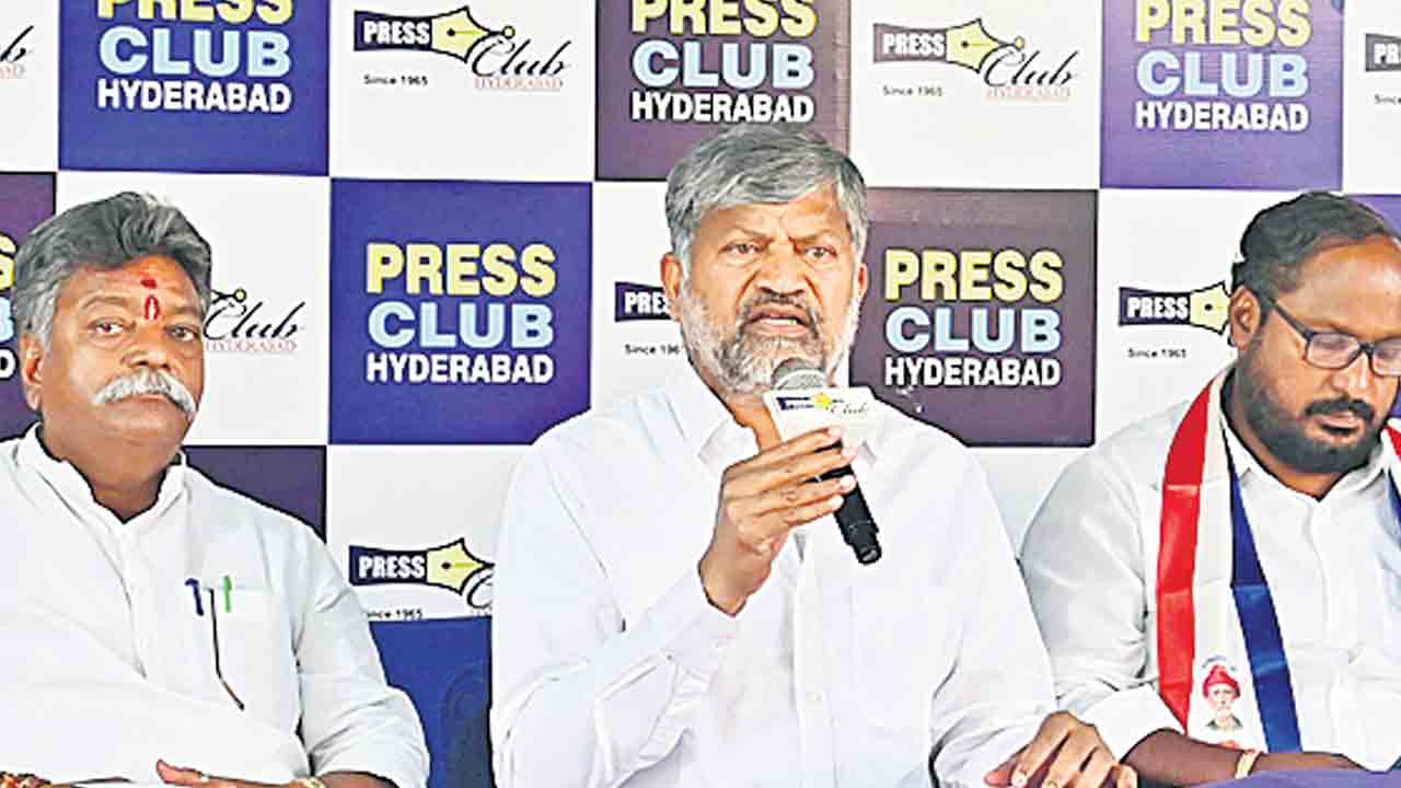 కాంగ్రెస్‌ నేతలను ఊరూరా నిలదీయండి