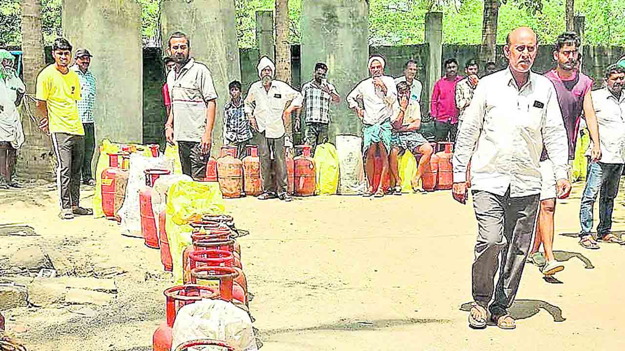 గ్యాస్‌ గోస..