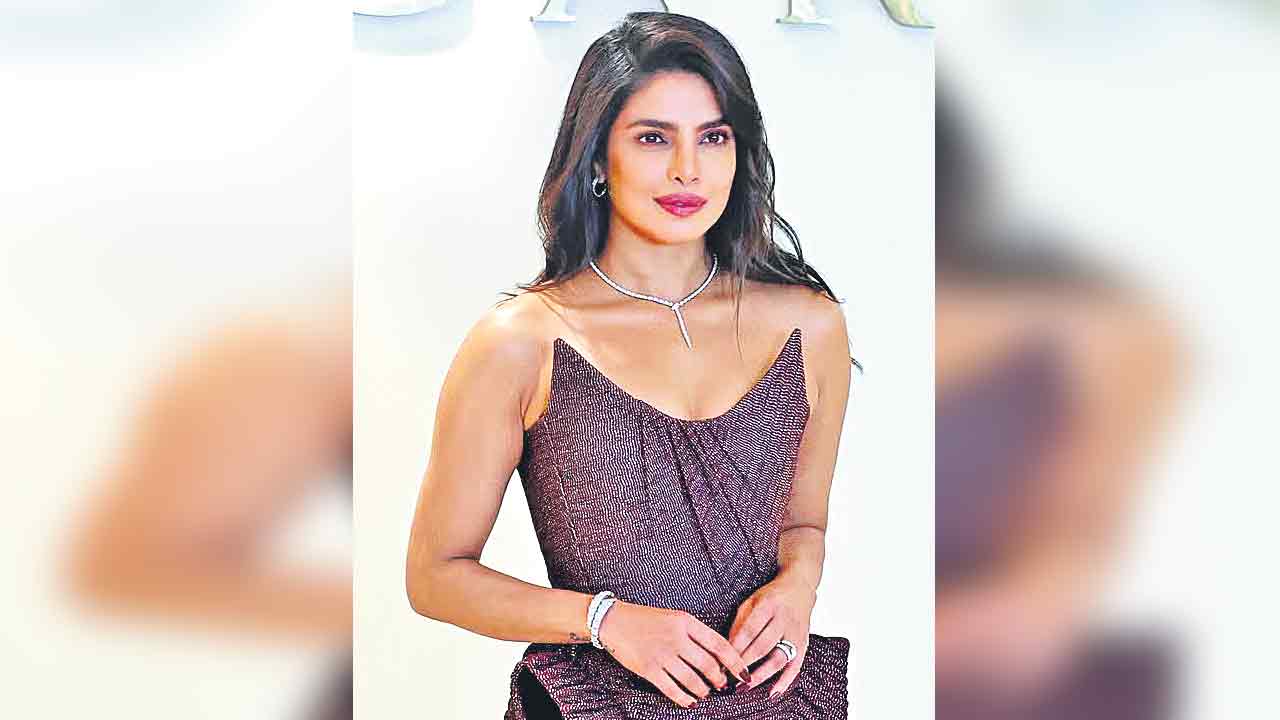 వాళ్లే నిజమైన సూపర్‌హీరోస్‌