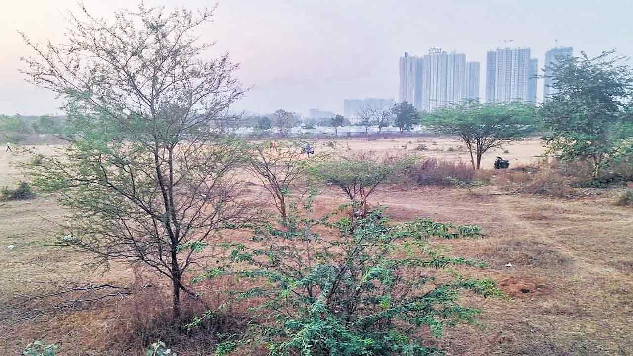 Congress govt | సర్కార్‌ వారి భూదందా..ఐటీ కోసం సేకరించిన భూములు అమ్మకానికి!