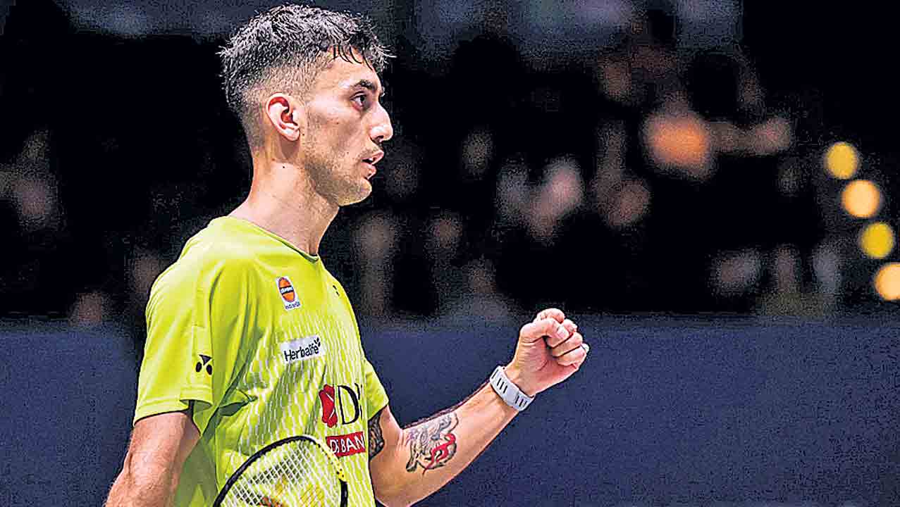 క్వార్టర్స్‌కు లక్ష్య