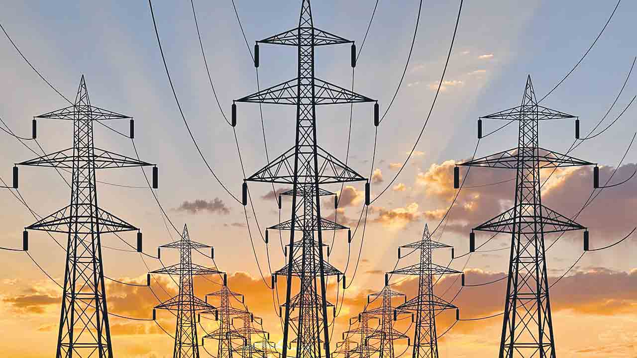 పంప్డ్‌ స్టోరేజీ ప్లాంట్లు ఏర్పాటు చేయండి