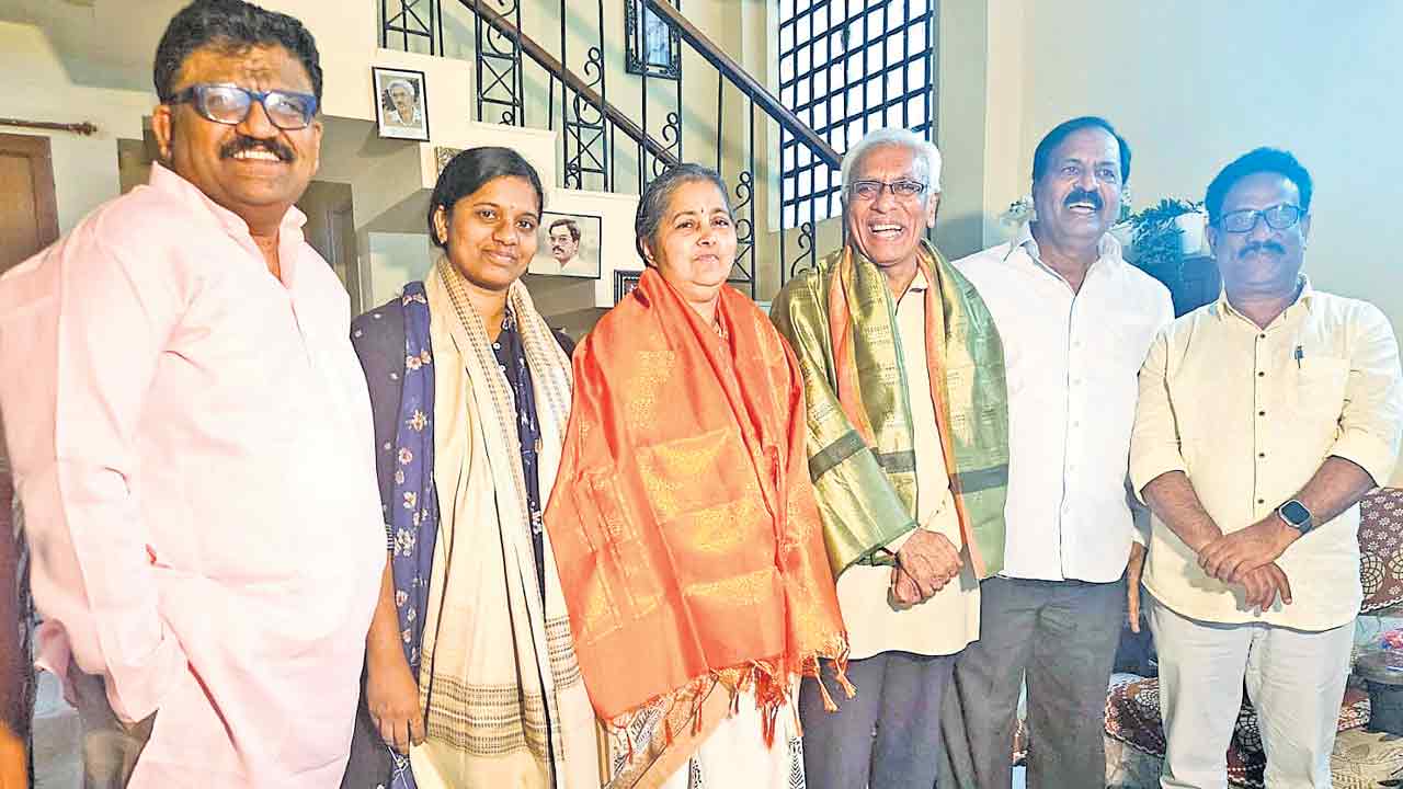 సిధారెడ్డికి కేంద్ర సాహిత్య అకాడమీ అవార్డు