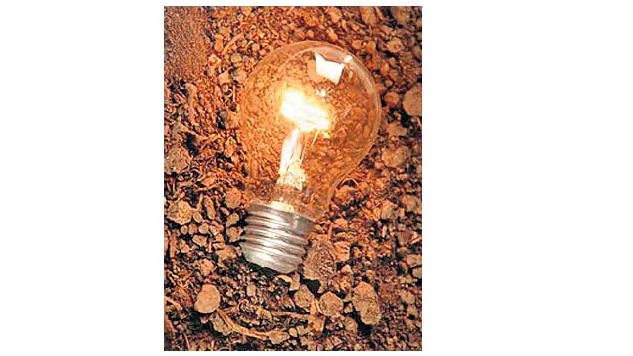 అయ్యో.. కరెంట్‌పోతే పంటలెట్ల?