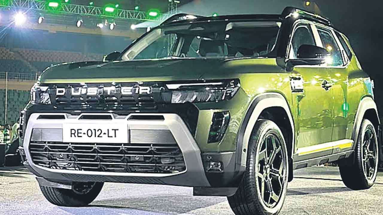 నయా డస్టర్‌ కార్లు