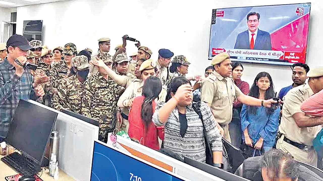 యూఎన్‌ఐ జర్నలిస్టులపై దౌర్జన్యం!