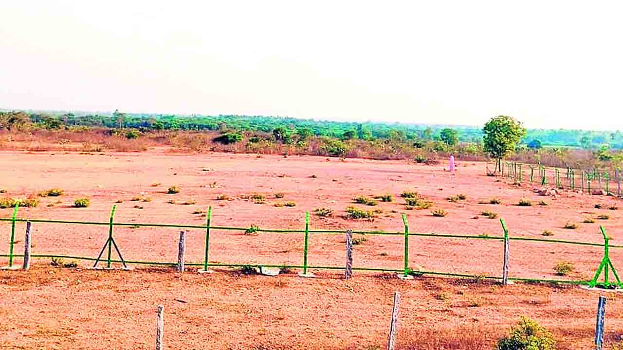 పనులెప్పుడో ?