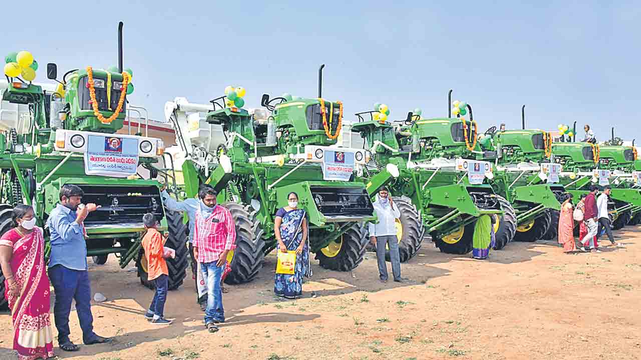 నినాదాలకేనా దళితుల సంక్షేమం?