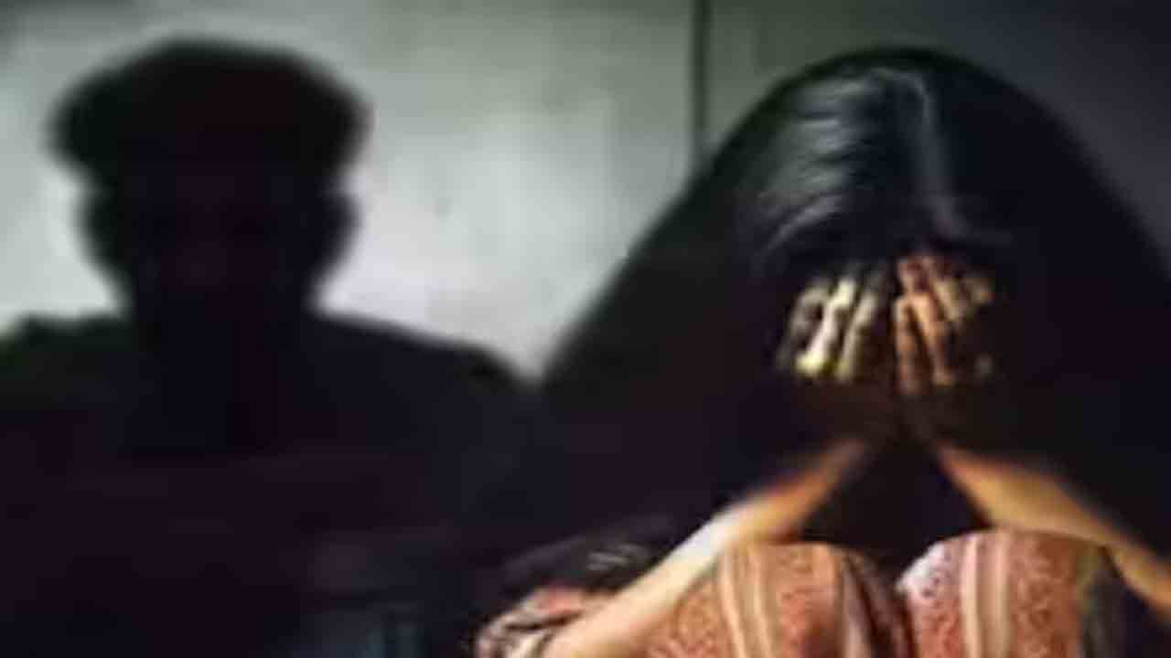 చిన్నారిని చిదిమేసిన కామాంధుడు