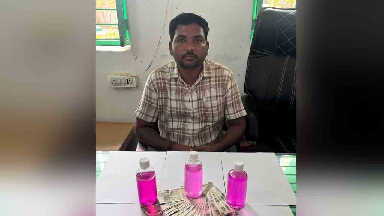 ఏసీబీ వలలో పంచాయతీ కార్యదర్శి