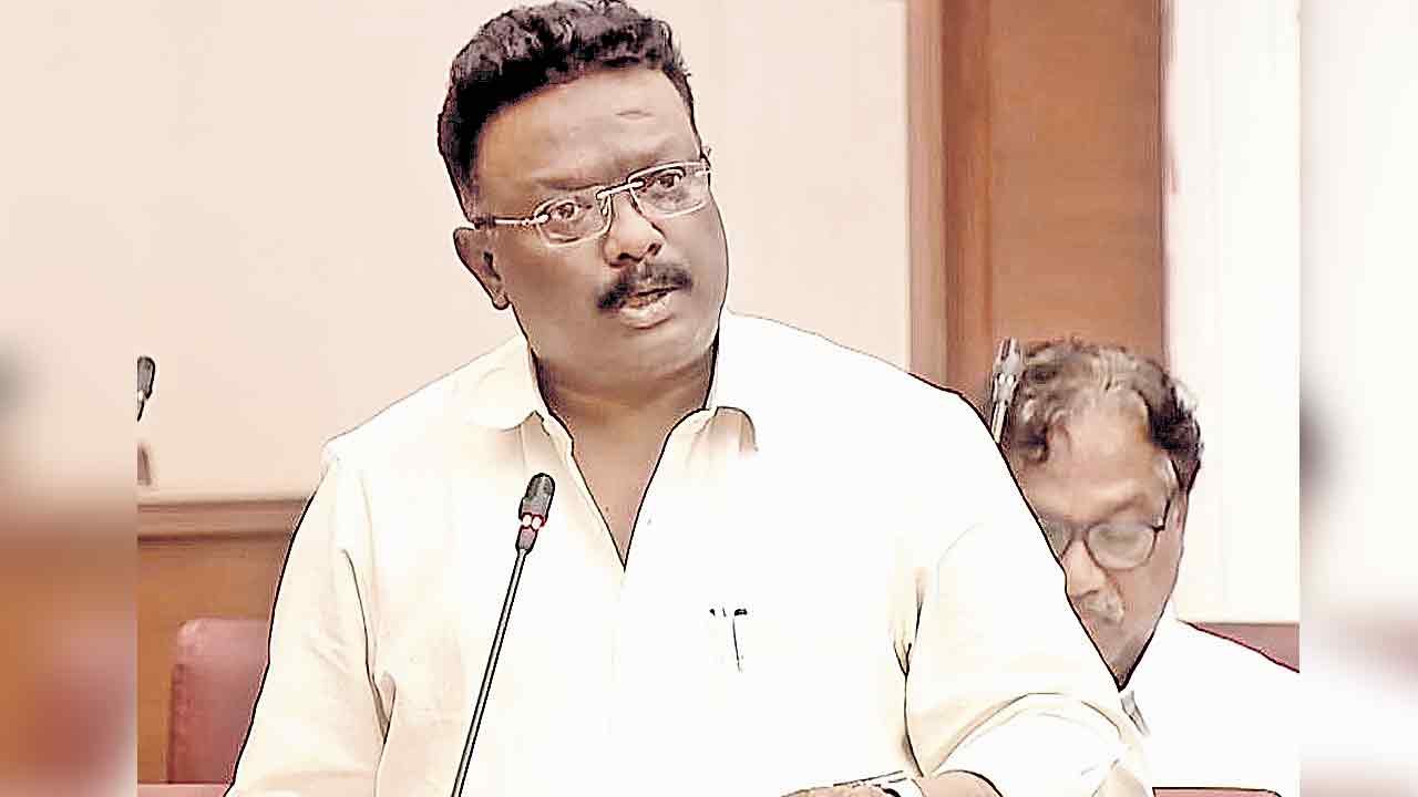 బడ్జెట్‌లో అంకెల గారడీ