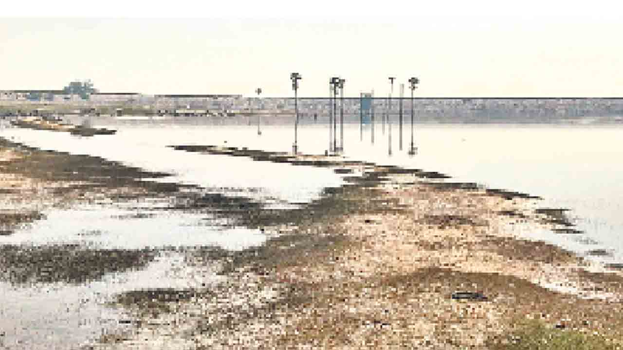 ముప్పుంచుకొస్తోన్న