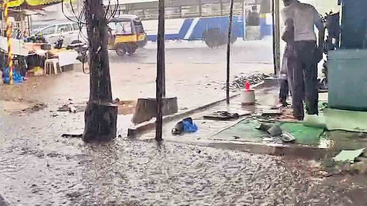 నగరంలో వడగండ్ల వాన