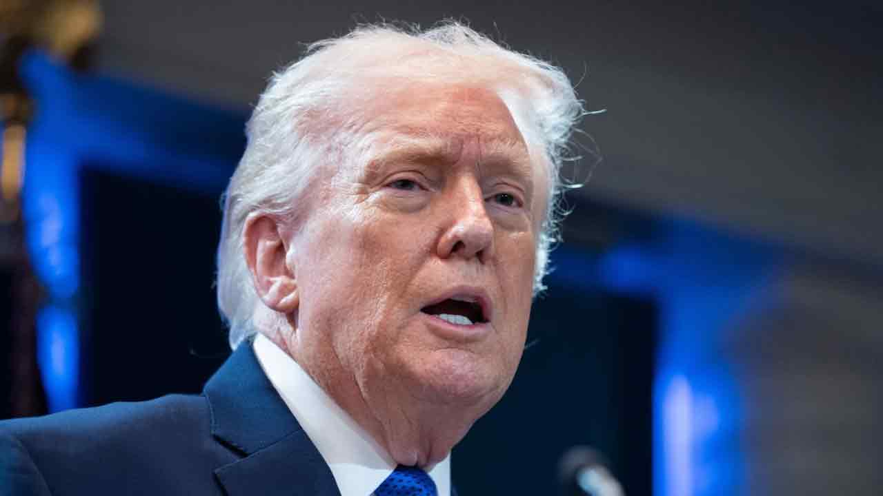 ఒకే దెబ్బకు 48 మంది మృతి: ట్రంప్‌