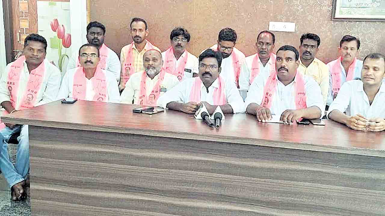 కవ్వంపల్లి పద్ధతి మార్చుకో..