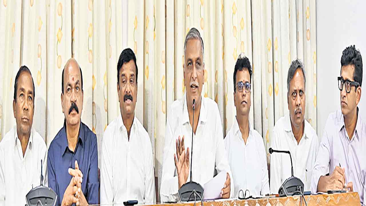 ఆరు గ్యారెంటీలకు పాతర..అబద్ధాల జాతర