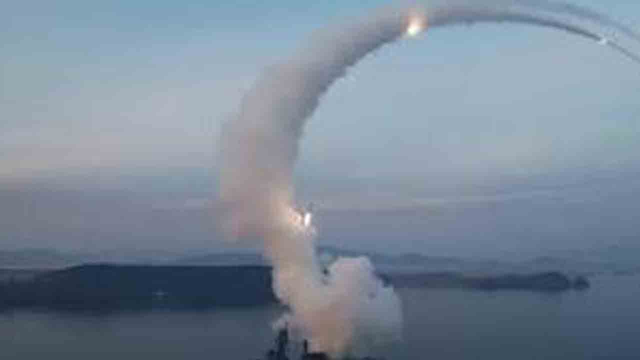 10 బాలిస్టిక్‌ మిస్సైల్స్‌ను ప్రయోగించిన ఉ.కొరియా