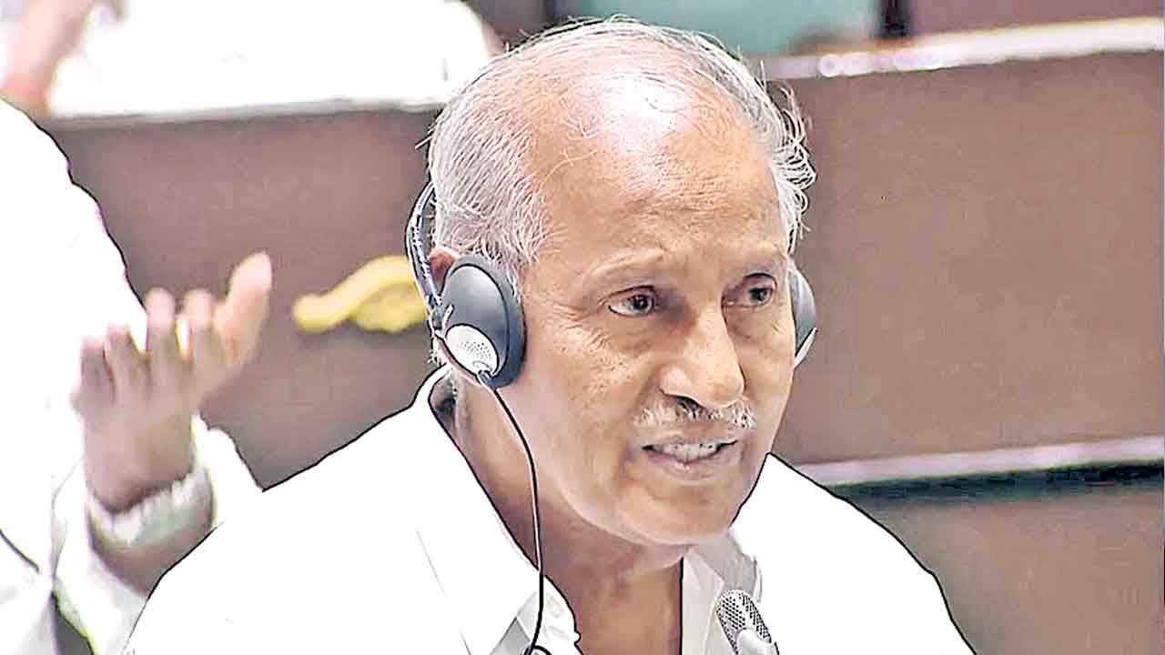 మాకైతే నిధులు రావడం లేదు 