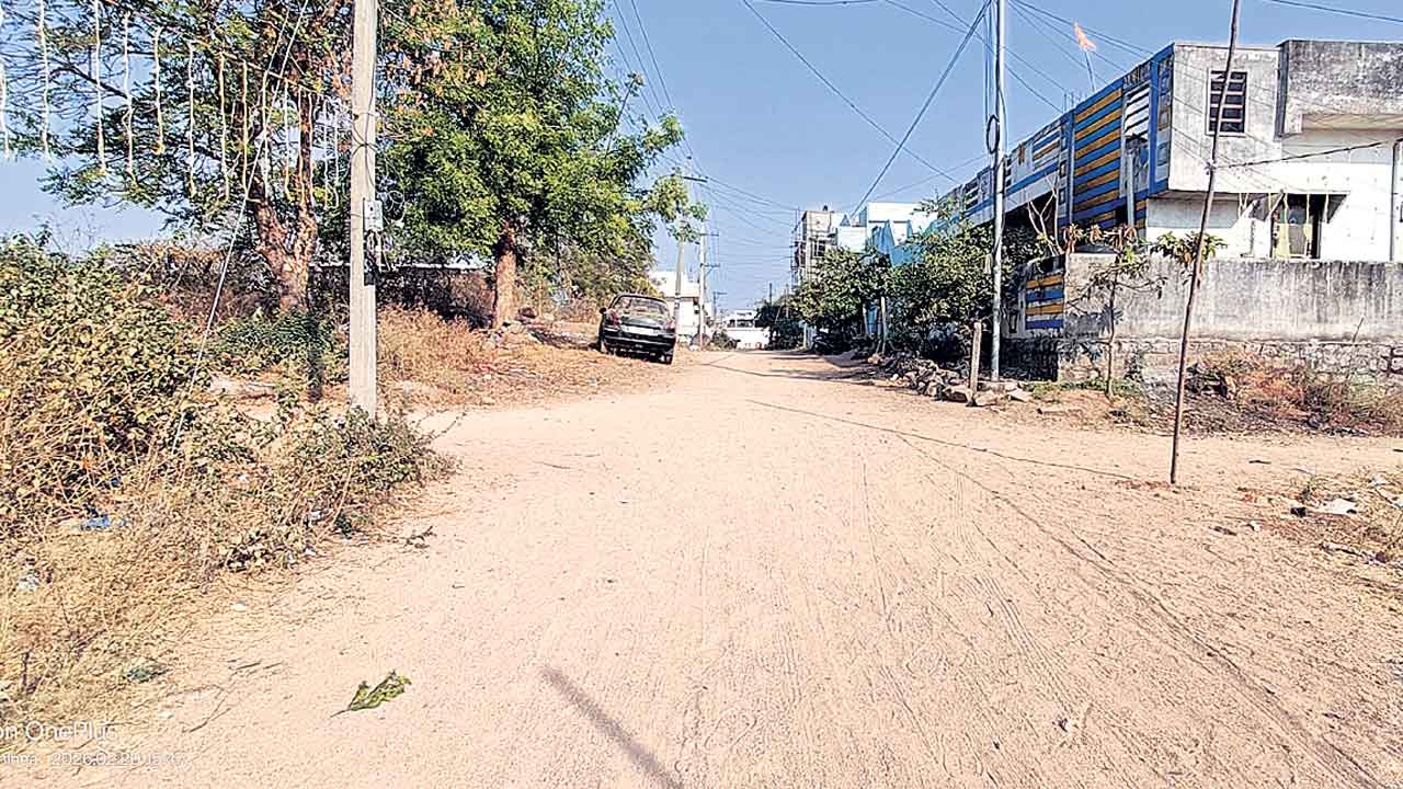 బల్దియాలో సమస్యల తిష్ట.. ఎక్కడి సమస్యలు అక్కడే