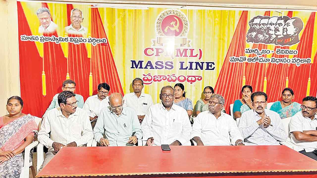 వెలుగుమట్ల బాధితులకు న్యాయం చేయాలి