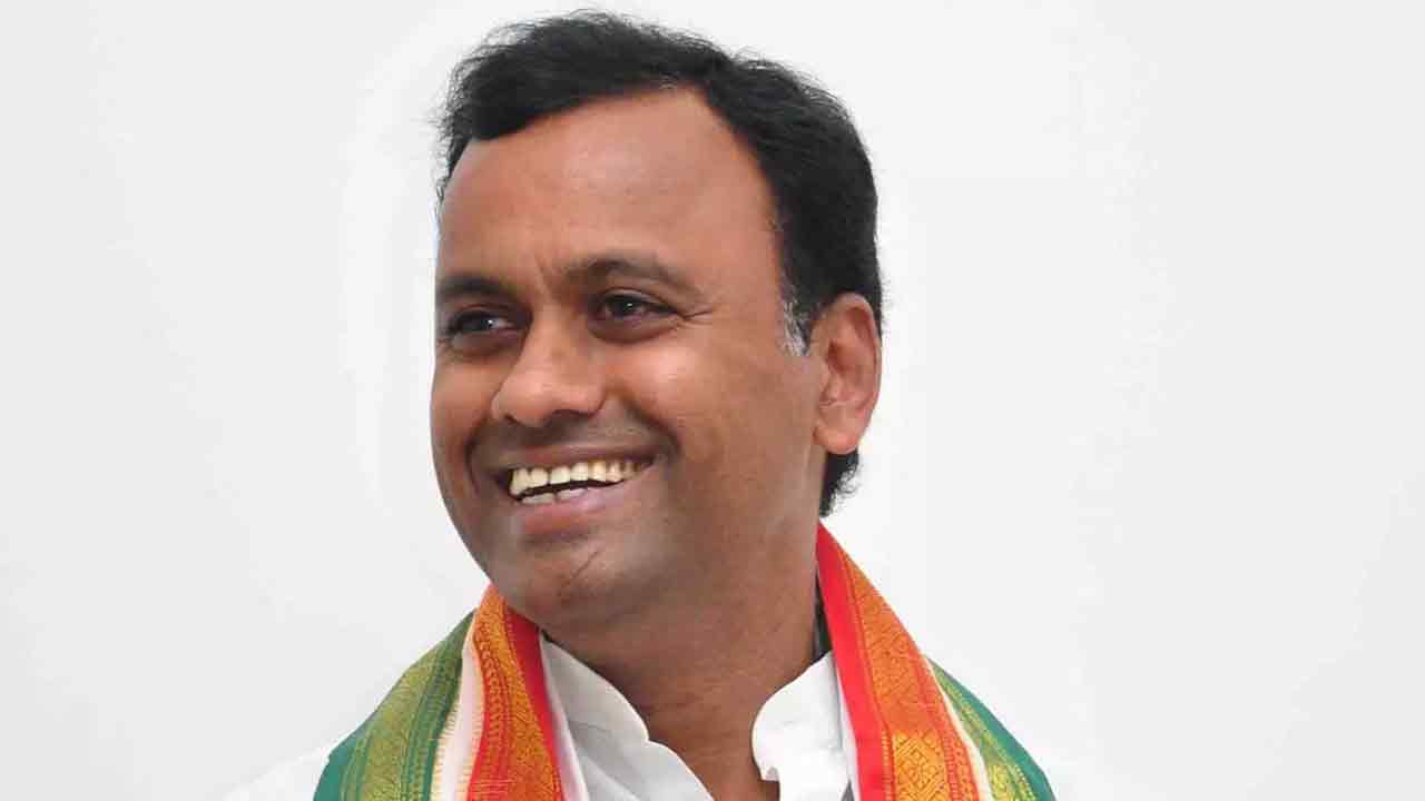 కేటీఆర్‌తో కోమటిరెడ్డి రాజగోపాల్‌రెడ్డి భేటీ!